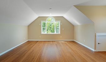 18266 S HOLLY Ln, Oregon City, OR 97045