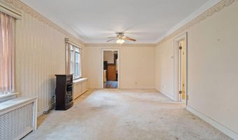42 Collins Pl, Albany, NY 12208