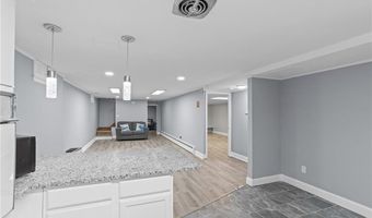 2 Oak Grove Blvd, North Providence, RI 02911