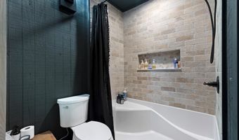 226 6th St SW, Arab, AL 35016