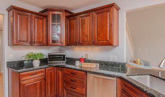1848 Harley Dr, Ann Arbor, MI 48103