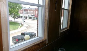 19 S Washington St, Bloomfield, IN 47424