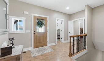 6264 Deer Hollow Rd, Auburn, IN 46706