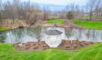 390 Blair Cir, Aurora, OH 44202