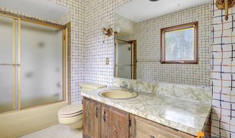 1336 Staubbach Cir, Anchorage, AK 99508