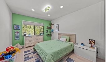20 Lake Helix Dr, La Mesa, CA 91941