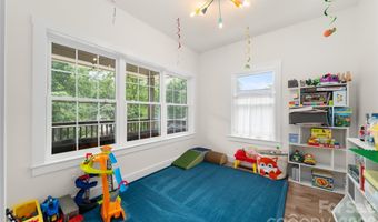 159 Wellington St, Asheville, NC 28806