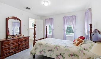 3 Connor Ln, Barrington, RI 02806