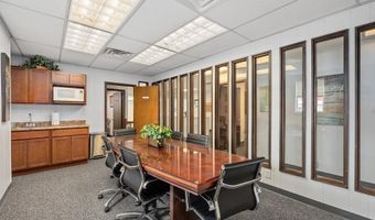 813 E LINCOLNWAY, Cheyenne, WY 82001