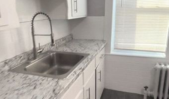 308 Cummins Hwy 1, Boston, MA 02131