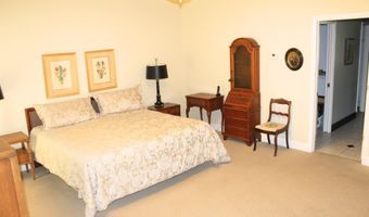 261 HILLDALE Rd, Anniston, AL 36207