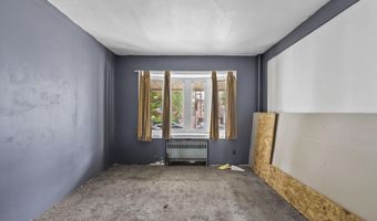 39 W 40TH St, Bayonne, NJ 07002