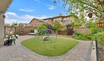 505 PUNTO VALLATA Dr, Henderson, NV 89011