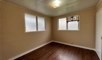 718 Hoawa St A, Honolulu, HI 96826
