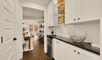 1739 D St NE, Washington, DC 20002