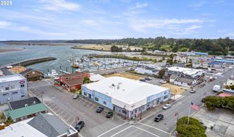 325 SE 2nd St, Bandon, OR 97411