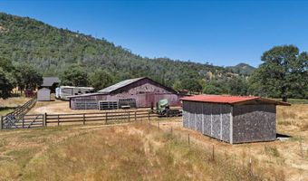 9267 7R Bar Rd, Angels Camp, CA 95222