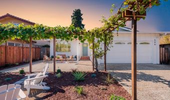 506 Bayview Dr, Aptos, CA 95003