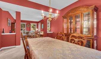 12 Brittany Dr, Bayville, NJ 08721