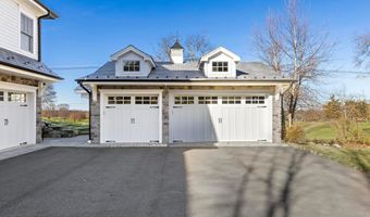 9 Beacon Hill Rd, Atlantic Highlands, NJ 07716