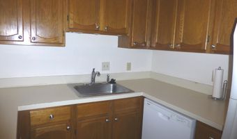 221 Judd Sq 221, Wallingford, CT 06492