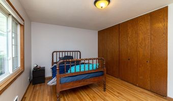 991 Cortland Dr, Apple Valley, MN 55124