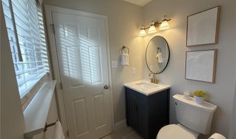 7633 Genesta St, Affton, MO 63123