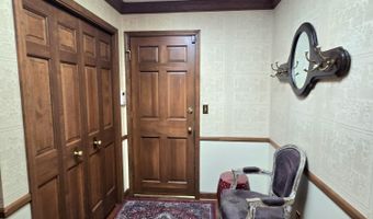 144 Barton North Dr, Ann Arbor, MI 48105