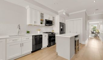 1735 1ST St NW 2, Washington, DC 20001