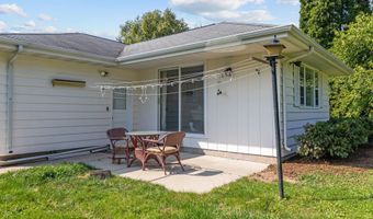 1218 W BREWSTER St, Appleton, WI 54914