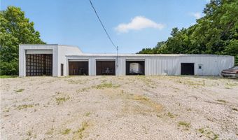 15526 Evans Rd, Basehor, KS 66007