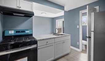 37 2ND Ave, Claymont, DE 19703