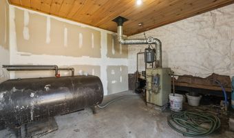 991 Oakland Rd, Belgrade, ME 04917
