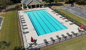302 Oak Leaf Pl, Acworth, GA 30102