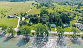 37 Wheeler Dr, Alburgh, VT 05440