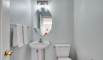 5075 MINDA Ct, Alexandria, VA 22304