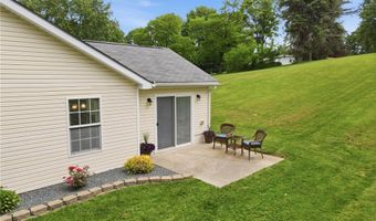4122 Denise Dr, Ashtabula, OH 44004