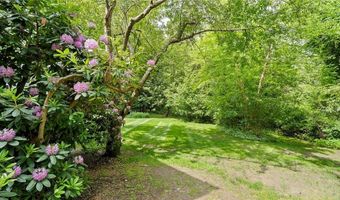 40 Sage Dr, Warwick, RI 02886
