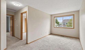 15822 Fleet Trl, Apple Valley, MN 55124