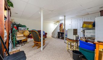 114 Garden Cir, Auburn, ME 04210