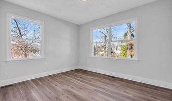 9 Glen Ct, Barnegat, NJ 08005