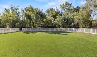 32651 Teller Ave, Agua Dulce, CA 91390