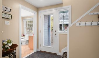 17 E 14TH St, Barnegat Light, NJ 08006