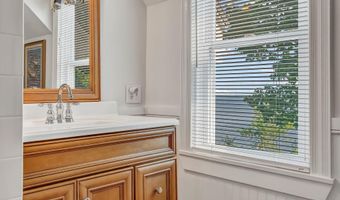 27 Highview Ter, Belfast, ME 04915
