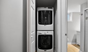 8012 FRYE Rd, Alexandria, VA 22309