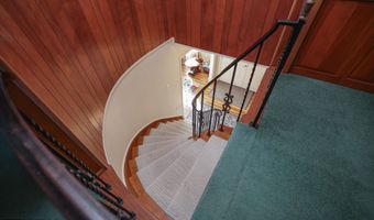 409 3rd St, Beach Haven, NJ 08008