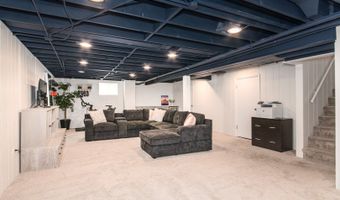 302 S Patton Ave, Arlington Heights, IL 60005