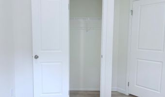 402 Lilly Ln, Altoona, WI 54720