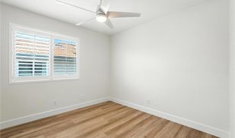 251 Royal Glen Dr, Fallbrook, CA 92028