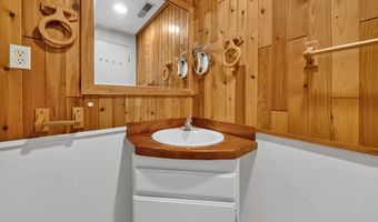 1260 JACKSON Ave SW, Bandon, OR 97411